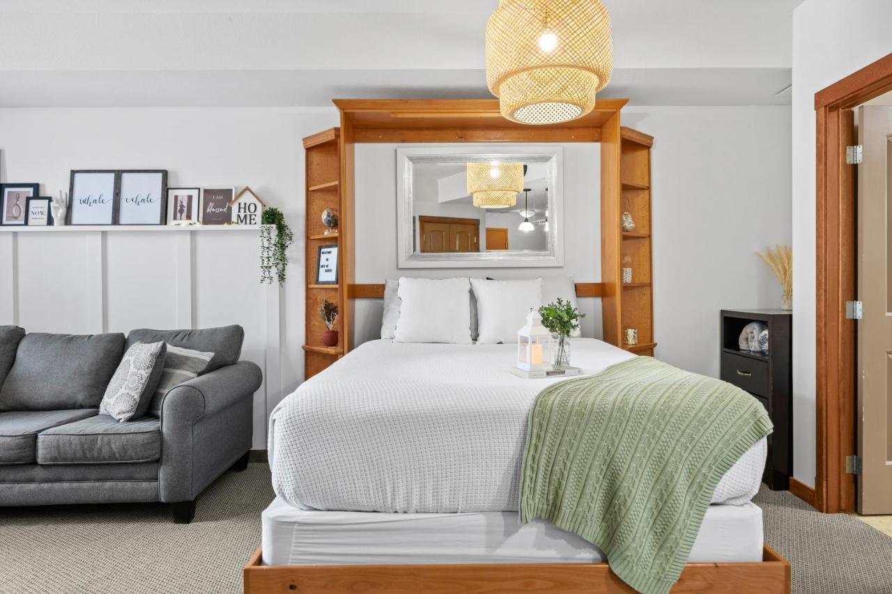 ⭐️ Luxury Mountain View Studio In Canmore ⭐️ Extérieur photo